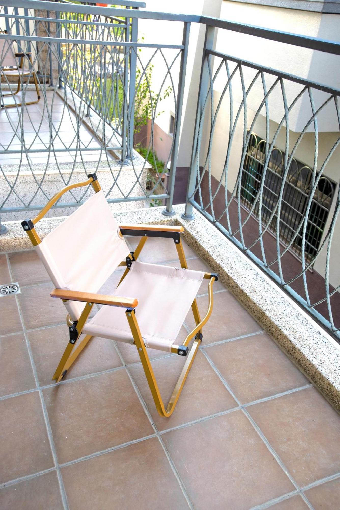 Rainbow Field House Apartman Csicsi Kültér fotó
